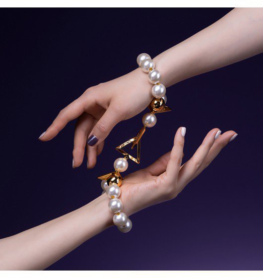 Upko Moist Eyes Pearl Bracelet / Handcuffs - perłowe bransoletki na ręce