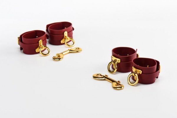 Zestaw czerwonych skórzanych akcesoriów Upko Leather Kinky Tools Set Red (czerwony)