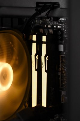 Actina EXPOSE  i7-12700KF/32GB/1TB/RX7700XT/750W