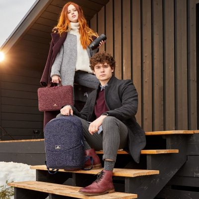 RIVACASE ETUI NA LAPTOP 13,3&quot; ANVIK, CZERWONY BURGUND, Z UCHWYTEM, Z MATERIAŁU WODOODPORNEGO