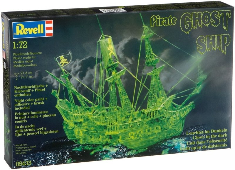 REVELL GHOST SHIP WITH NIGHT COLOUR SKALA 1:72 8+