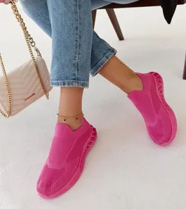 Ciemnoróżowe sneakersy sportowe Neda