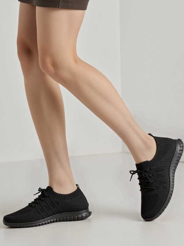 Damskie Buty Sportowe VELVIO - Black