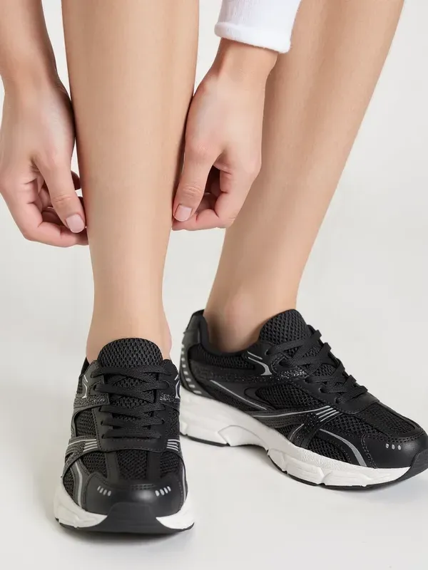 Damskie Sneakersy DYNAMIC – Black