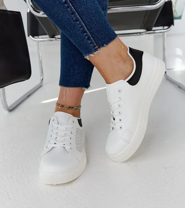 Białe trampki damskie ażurowe sneakersy Semhar