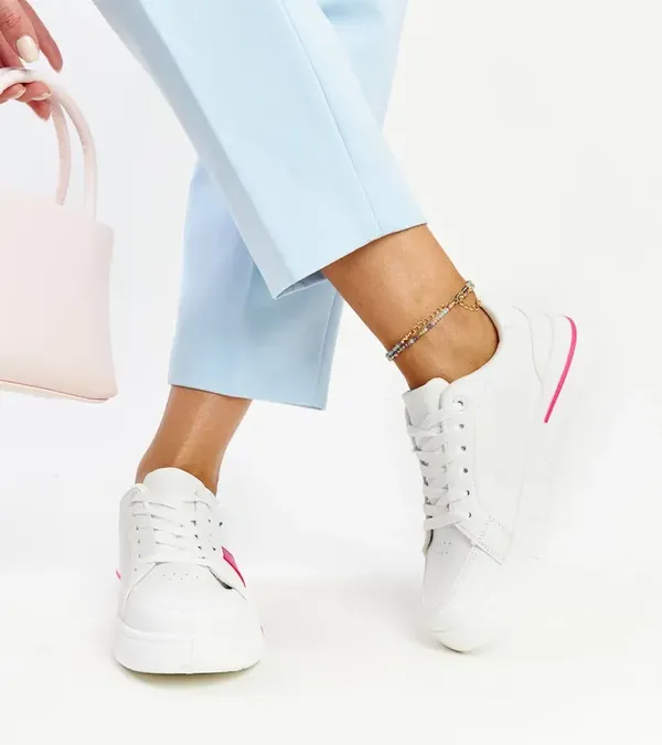 Białe sneakersy z różem Zorica