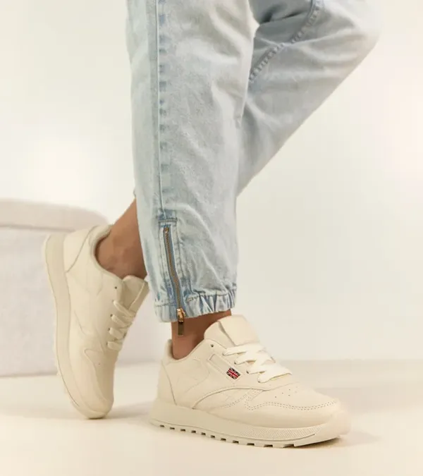 Jasnobeżowe sneakersy casualowe na platformie Élise