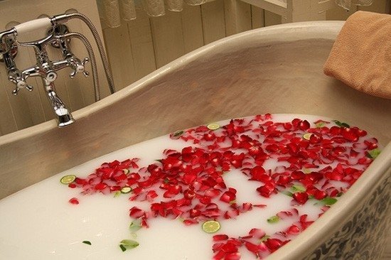 Soap Flower Heart Box - Red Roses