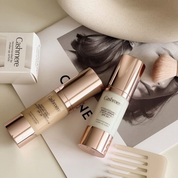 CASHMERE DD SPF 30 Nawilżający podkład-serum z kwasem hialuronowym Warm Beige 30 ml