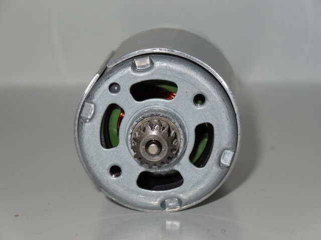 Makita 6281d запчасти двигатель