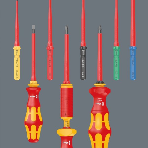 Kraftform Kompakt VDE 16 extra slim 1 Tool Finder, 16 części WERA | 05006608001