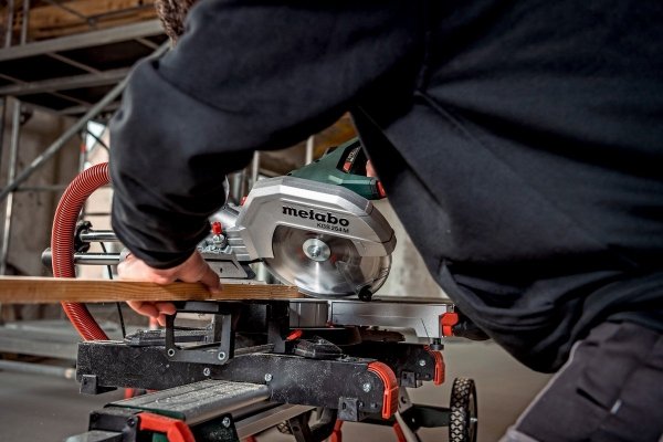 Ukośnica Metabo KGS 254 M SET 613254900  2xtarcza