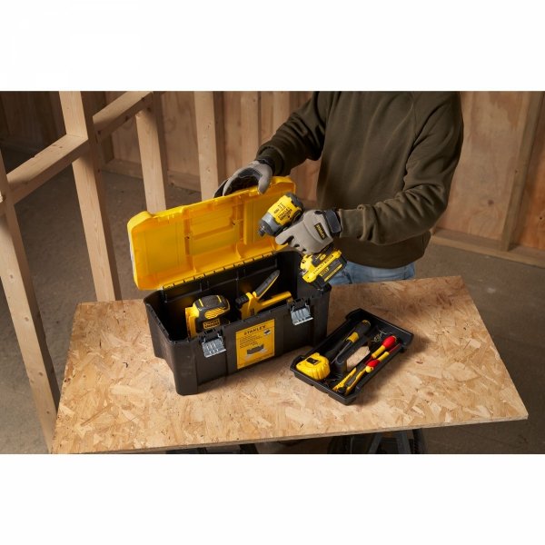 Skrzynia STANLEY STST75787-1 Essential 19" z wyjmowanymi organizerami 