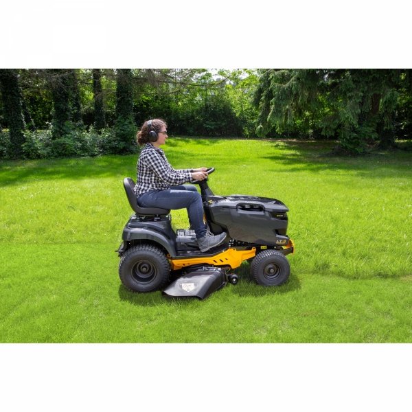 Traktorek ogrodowy Cub Cadet LT3 S108 108cm 13AJR1CW603 20KM