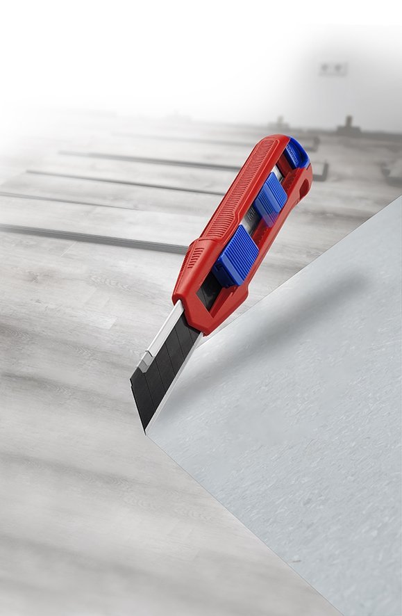 Nóż z odłamywanym ostrzem Knipex CutiX 90 10 165 BK
