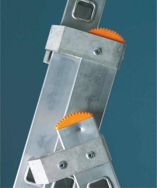 Drabina wielofunkcyjna 3 – elementowa ze stabilizatorem 3X7 Faraone AK225.3  