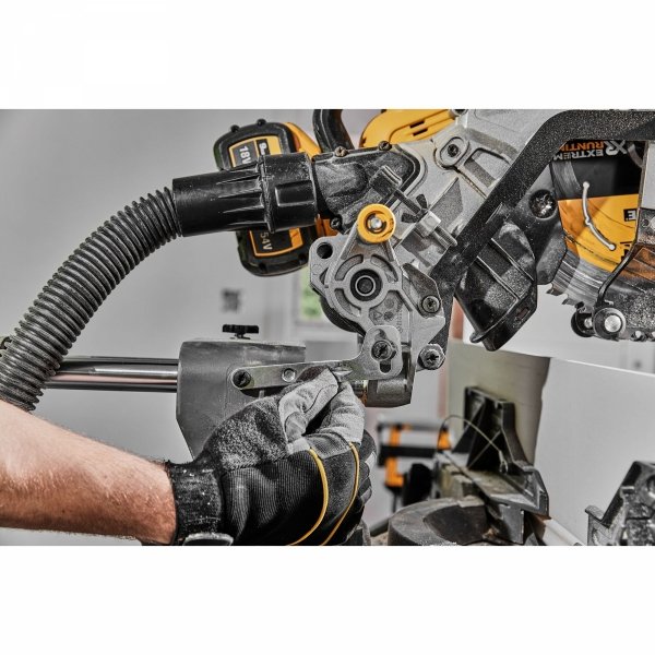 Akumulatorowa pilarka ukosowa DeWALT DCS781N 305mm 54V
