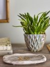 Bloomingville IZUMI Dekoracyjna Taca Marmurowa 20 cm / Odcień Naturalny