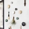 Muuto DOTS Wieszak Drewniany L 17 cm Brązowo-zielony