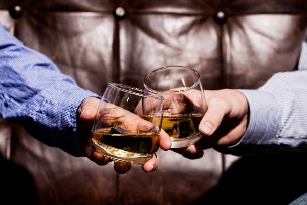 Sagaform CLUB Bujające Szklanki do Whisky, Drinków z Kamieniami Chłodzącymi 6 Szt.