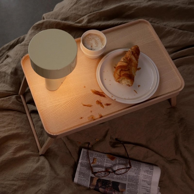 Bezprzewodowa lampa LED Oblong marki Zone Denmark