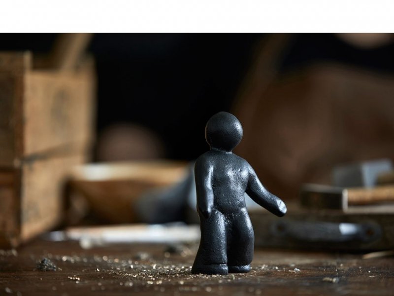 Morso SCULPTURE Żeliwna Figurka Dekoracyjna - &quot;You are compassionate, loving and unique&quot;