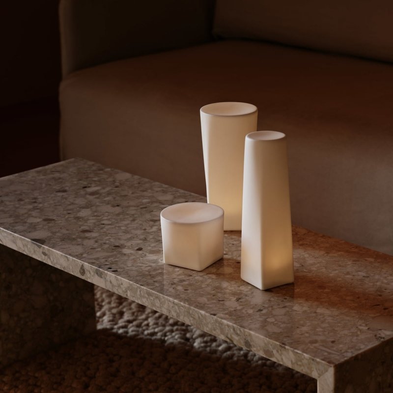 Audo PLINTH Stolik Kawowy z Piaskowca 100 cm / Piaskowiec Sand Kunis Breccia