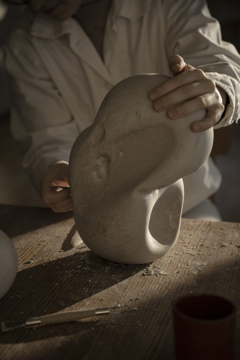 Kristina dam studio CONTOUR Rzeźba Dekoracyjna z Piaskowca 39 cm