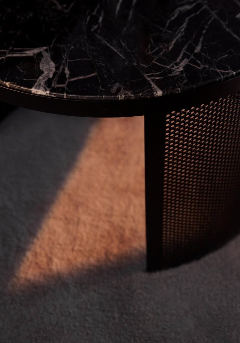 Aytm PAUSILLUS Stolik Kawowy 46 cm Czarny - Blat Marmurowy