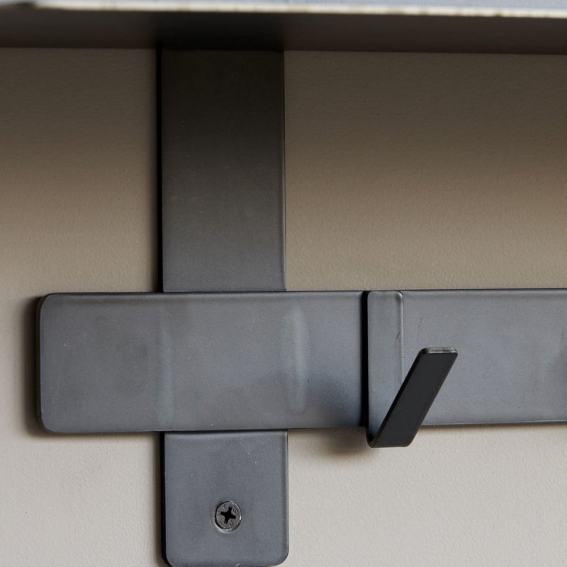 House Doctor TAG Wieszak Ścienny z Półką 80 cm / Czarny