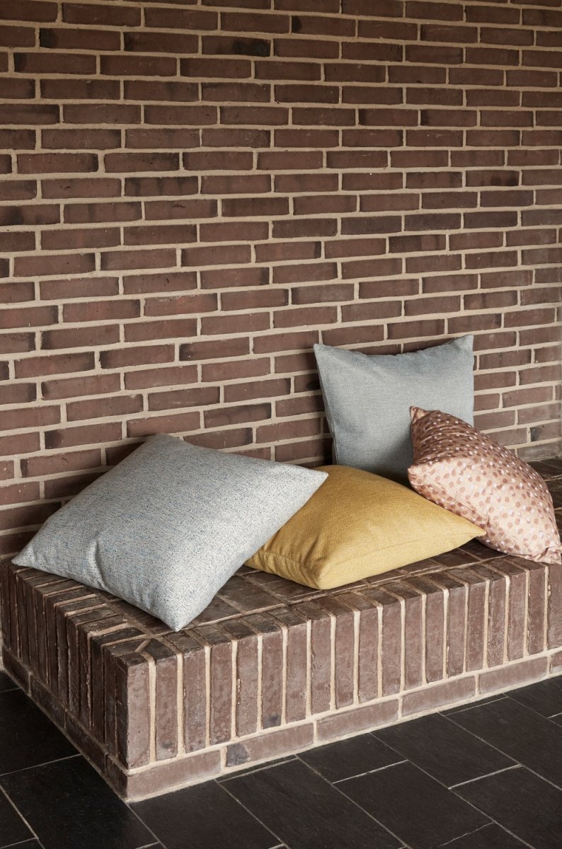 Duża poduszka Speckle Blue/Sand z subtelnym wzorem