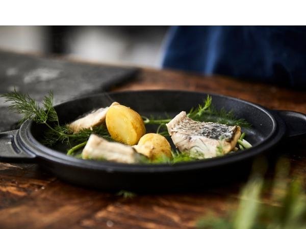 Holm CAST IRON Garnek Żeliwny z Pokrywką 4 l Czarny