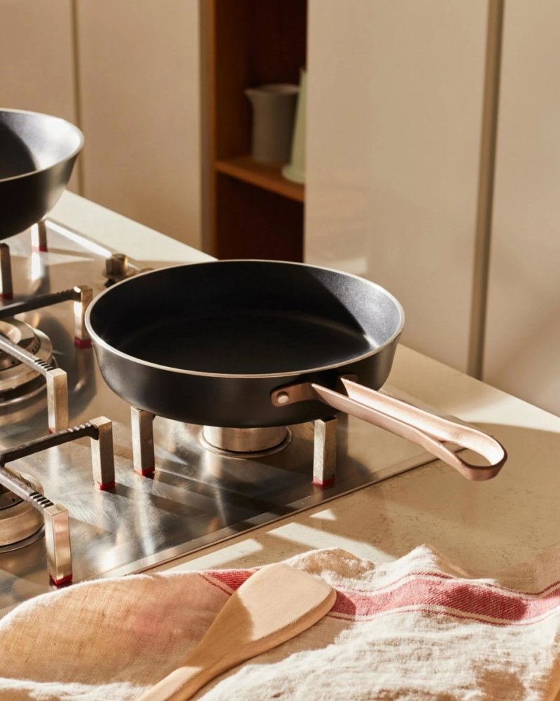 Alessi EDO Patelnia 24 cm z Powłoką Nieprzywierającą - Czarna