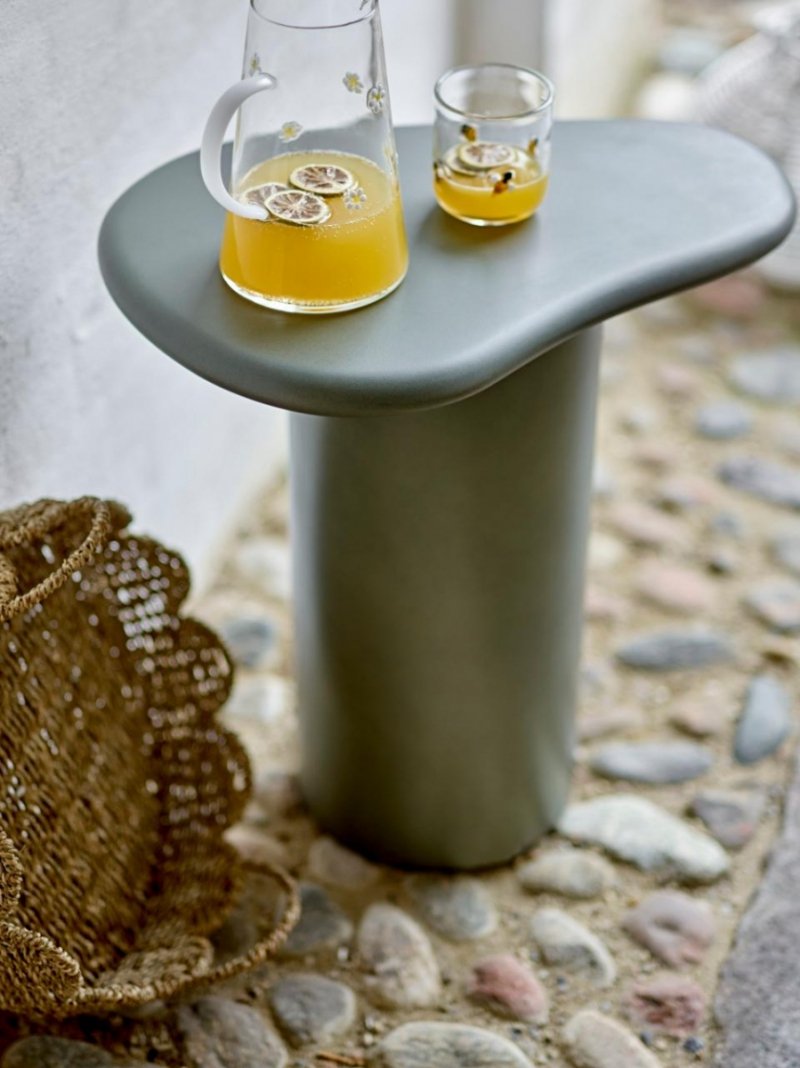 Stolik boczny Marcey Bloomingville