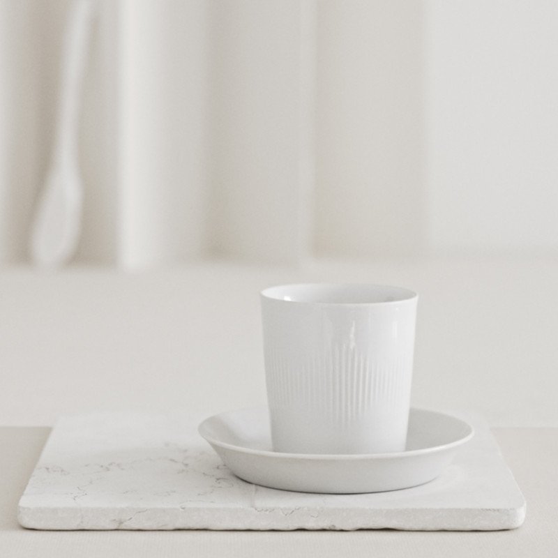 Lyngby THERMODAN Filiżanka Termiczna ze Spodkiem 120 ml Biała