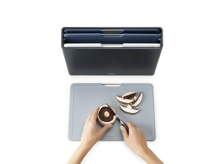 Joseph Joseph FOLIO Zestaw 4 Desek do Krojenia w Etui - Wersja L - Grafitowy