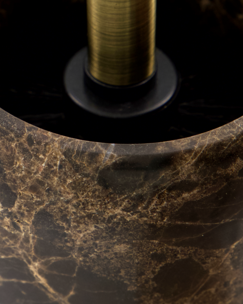 Elegancka szczotka łazienkowa wolnostojąca w kolorze brązowym Able