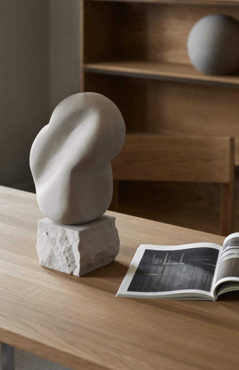 Kristina dam studio CONTOUR Rzeźba Dekoracyjna z Piaskowca 31 cm