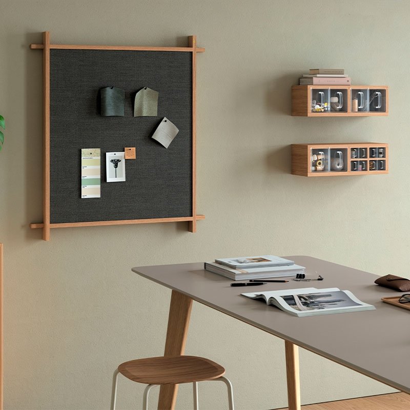Andersen Furniture COLLECT Drewniana Tablica na Notatki 104 cm / Szara