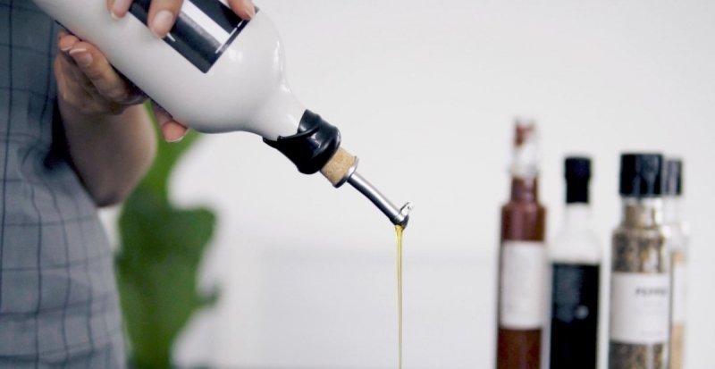 Nicolas Vahe Dozownik - Nalewak do Butelki Oliwy