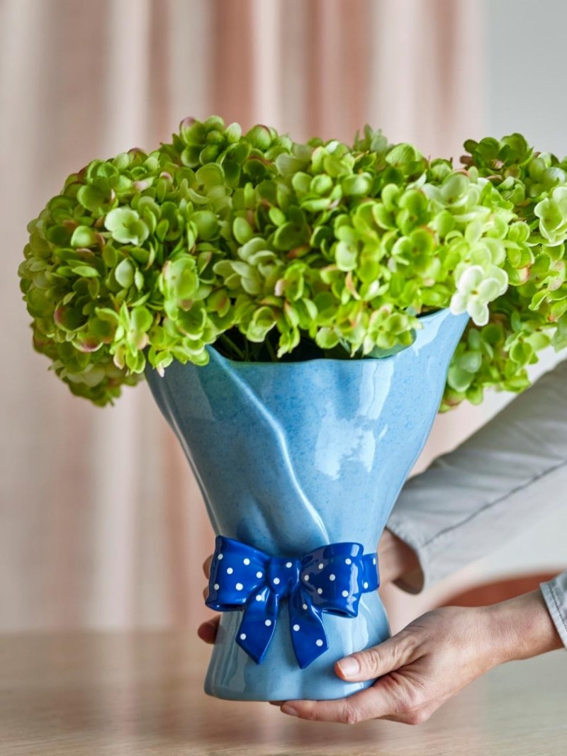 Wazon Belivia Bloomingville dekoracyjna forma kwiatu