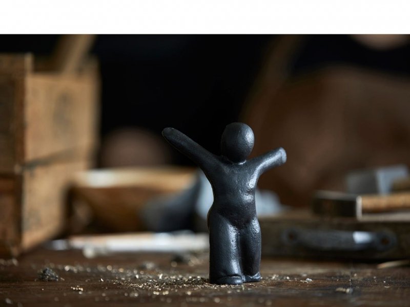 Morso SCULPTURE Żeliwna Figurka Dekoracyjna - &quot;I’m ready to jump into the adventure of my life&quot;