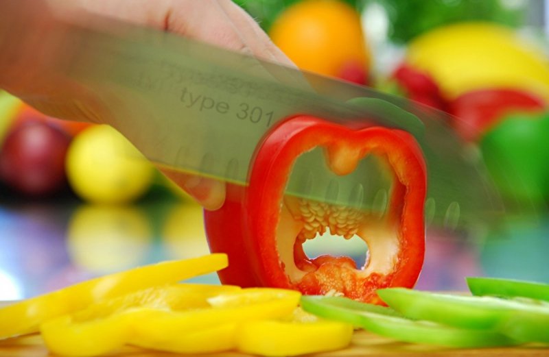 Chroma TYPE 301 Nóż Santoku Granton