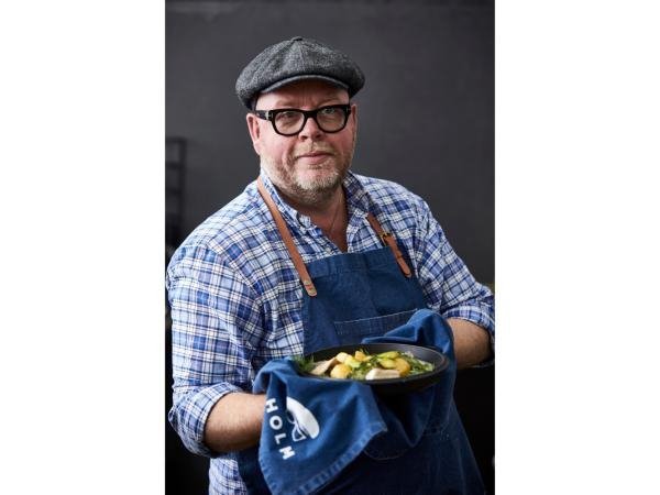 Holm CAST IRON Garnek Żeliwny z Pokrywką 4 l Czarny