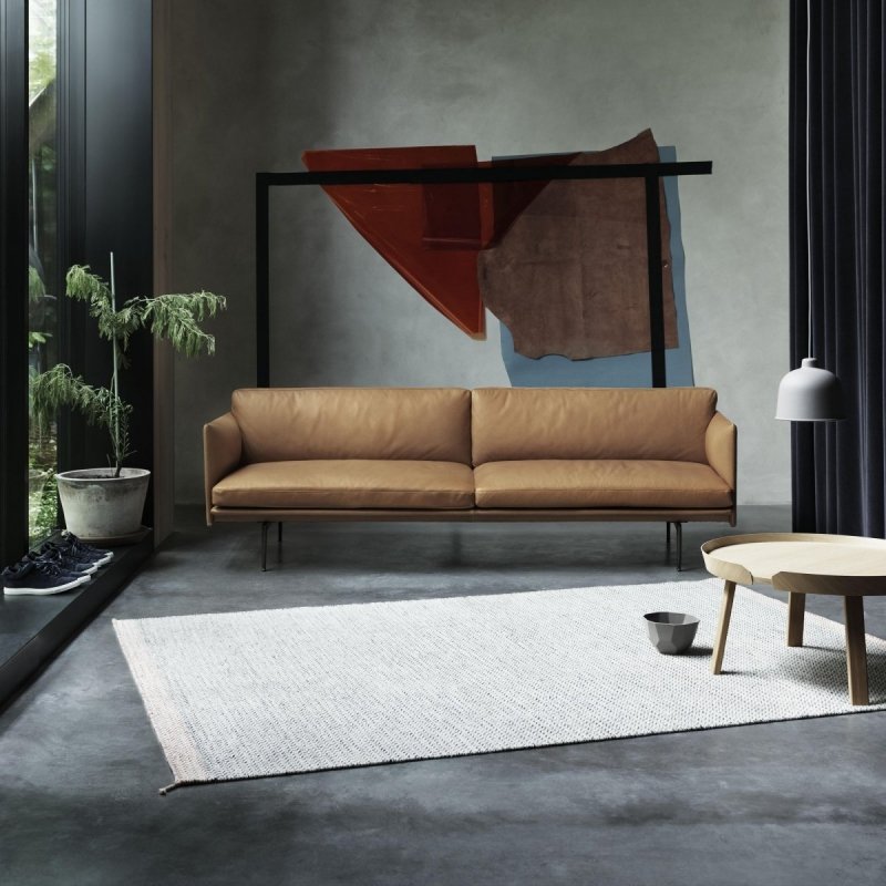 Muuto OUTLINE Sofa 3-Osobowa - Brązowa Skóra / Czarne Nogi