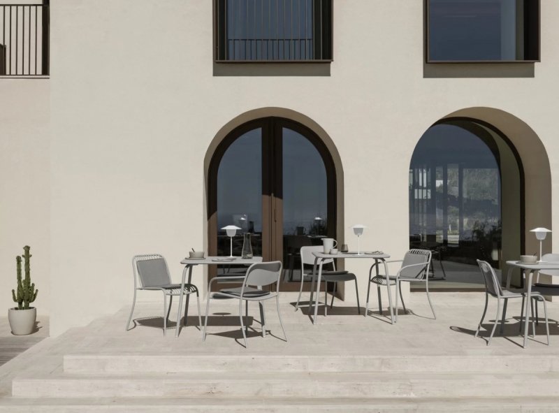 Blomus YUA WIRE Krzesło Ogrodowe z Podłokietnikami / Szare Granite Grey