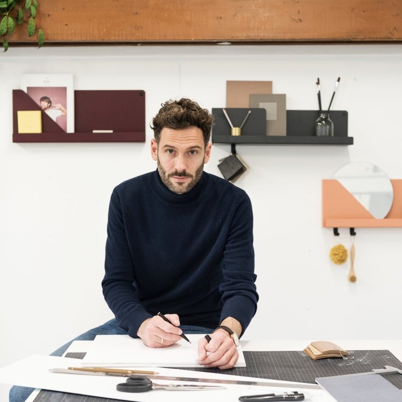 Muuto FOLDED Organizer - Półka Ścienna 96 cm Szara