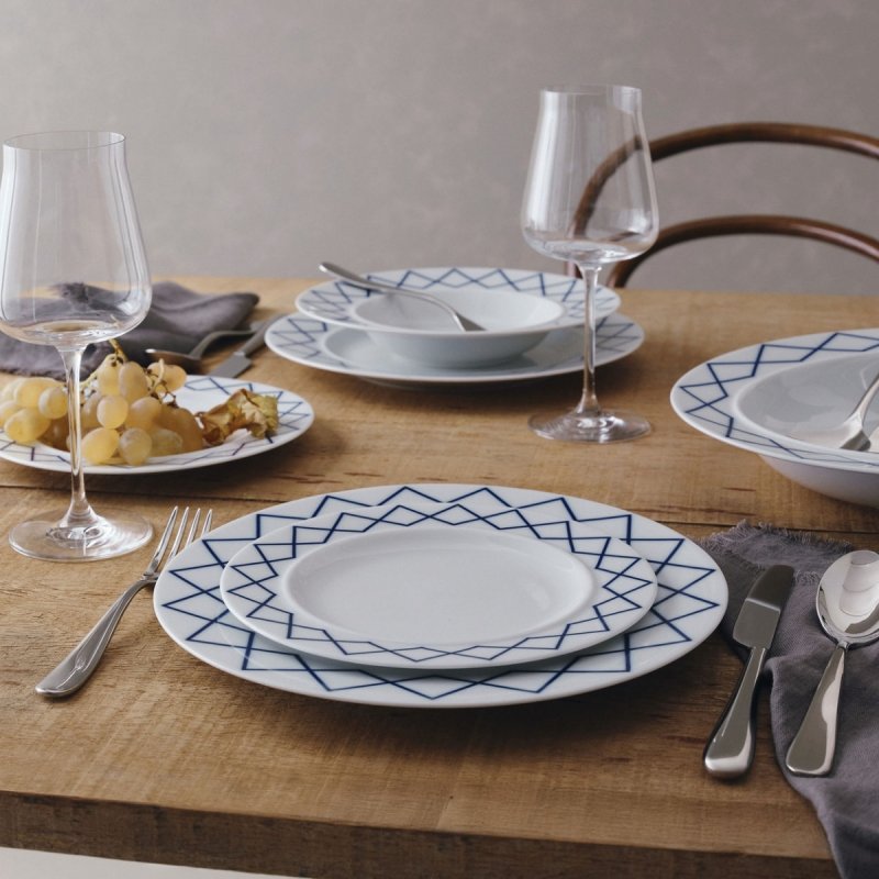 talerze obiadowe Alessi niebieski dekor 27 cm