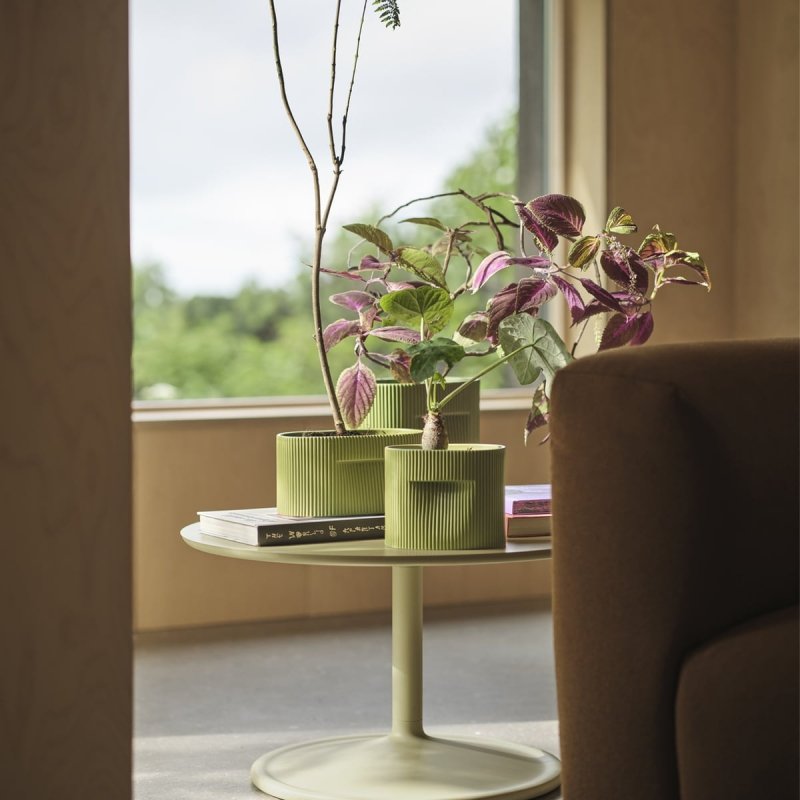 Muuto RIDGE Ceramiczna Doniczka do Kwiatów 24 cm / Biała