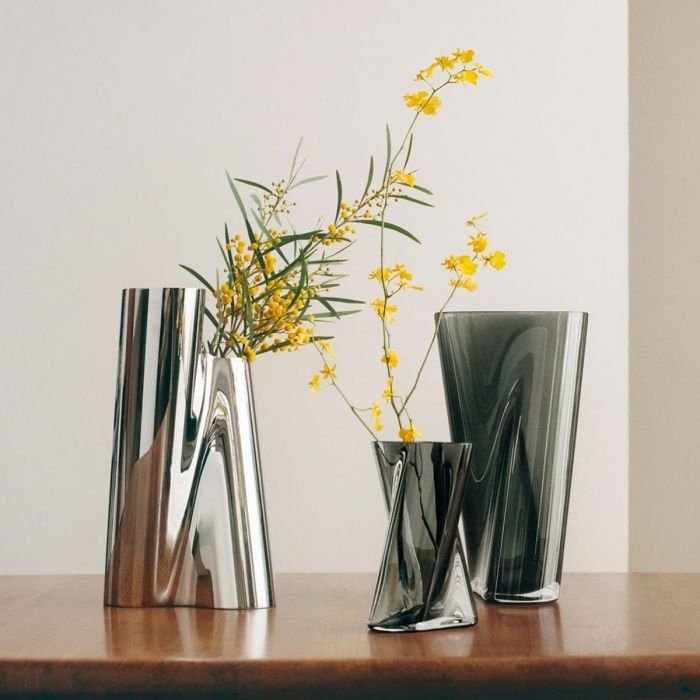 Designerski wazon Georg Jensen Lituus smoke glass